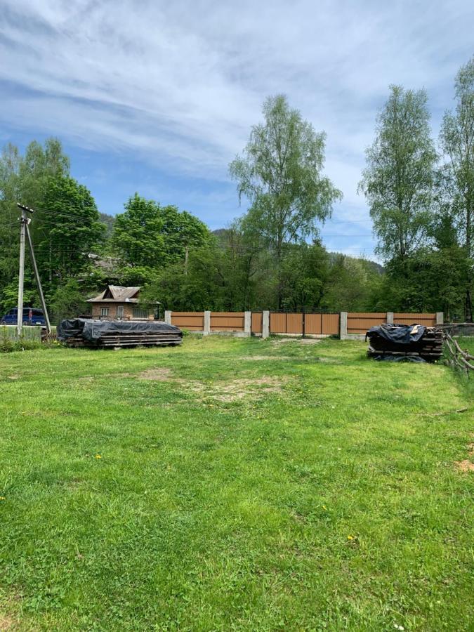 Villa 7+Я Verkhovyna Esterno foto