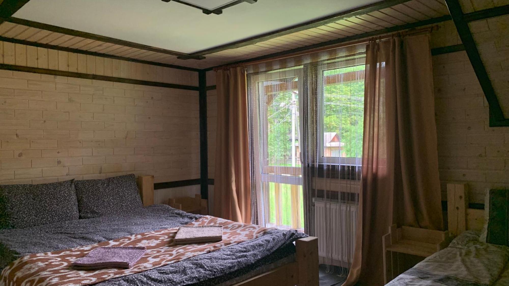 Villa 7+Я Verkhovyna Esterno foto